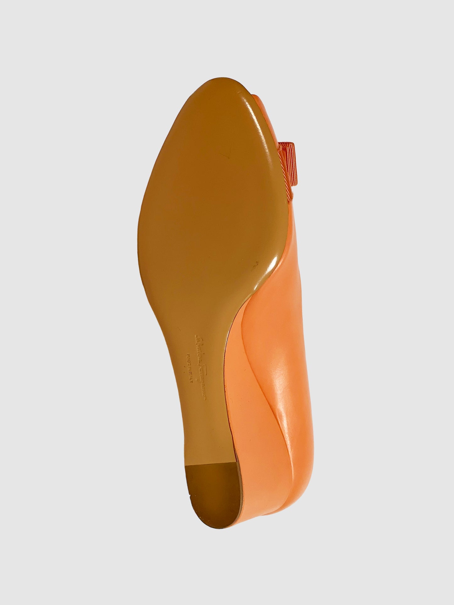 Salvatore Ferragamo Patent Leather Bow Accents Pumps - Size 9