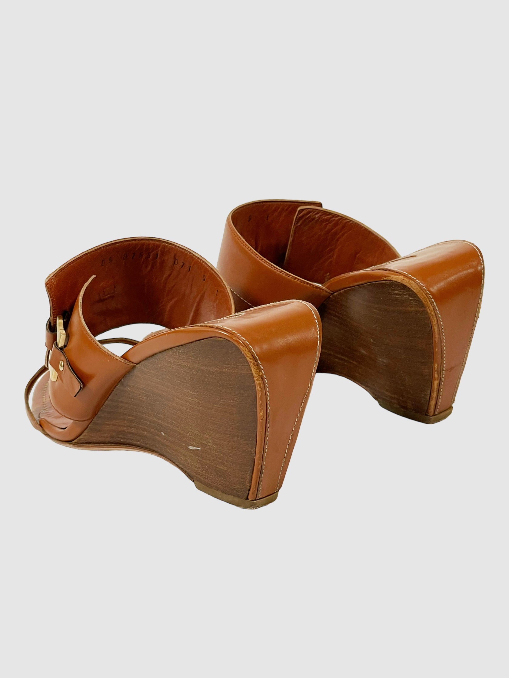 Salvatore Ferragamo Leather Slides - Size 9