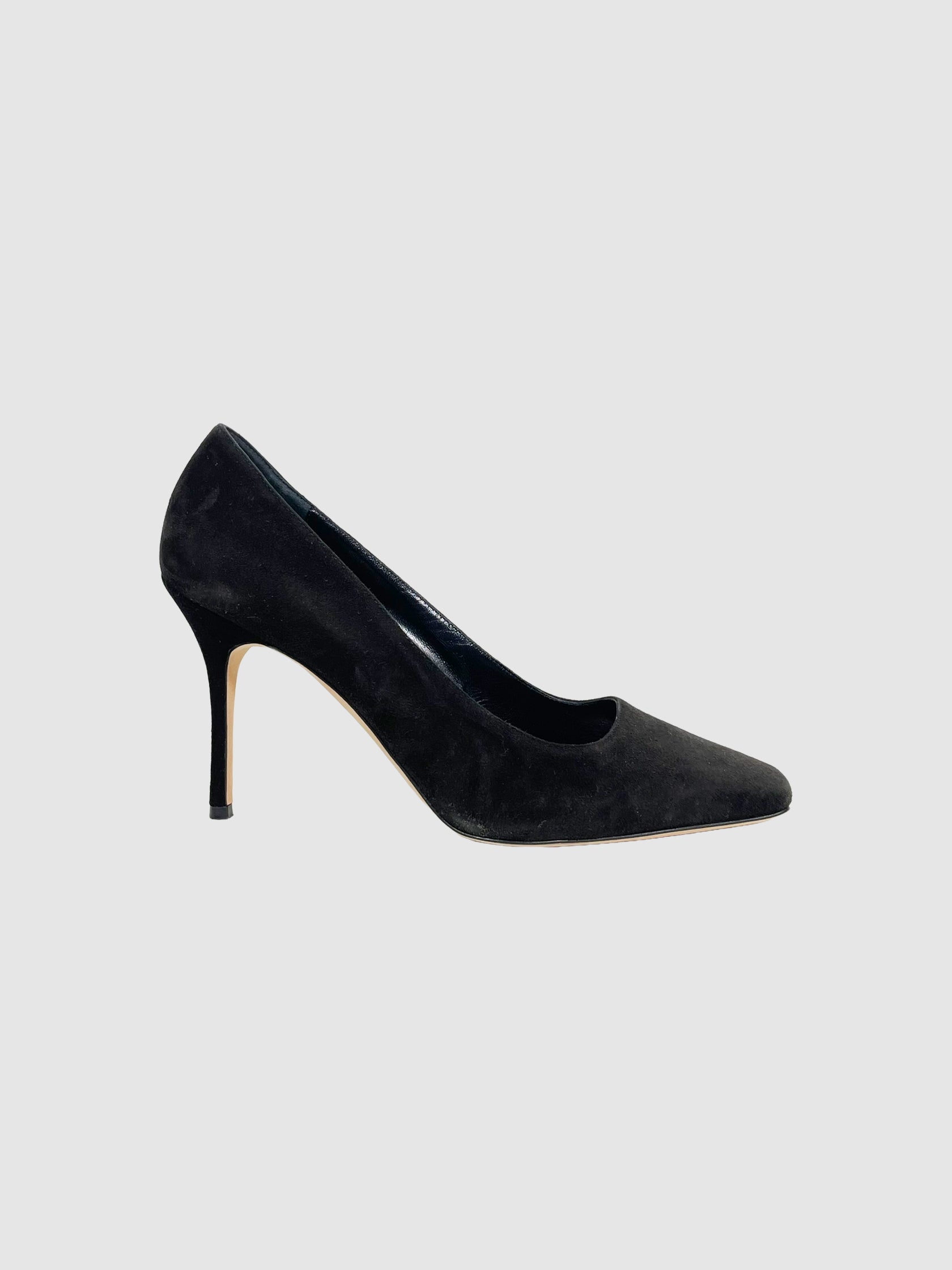 Manolo Blahnik Suede Pumps - Size 38