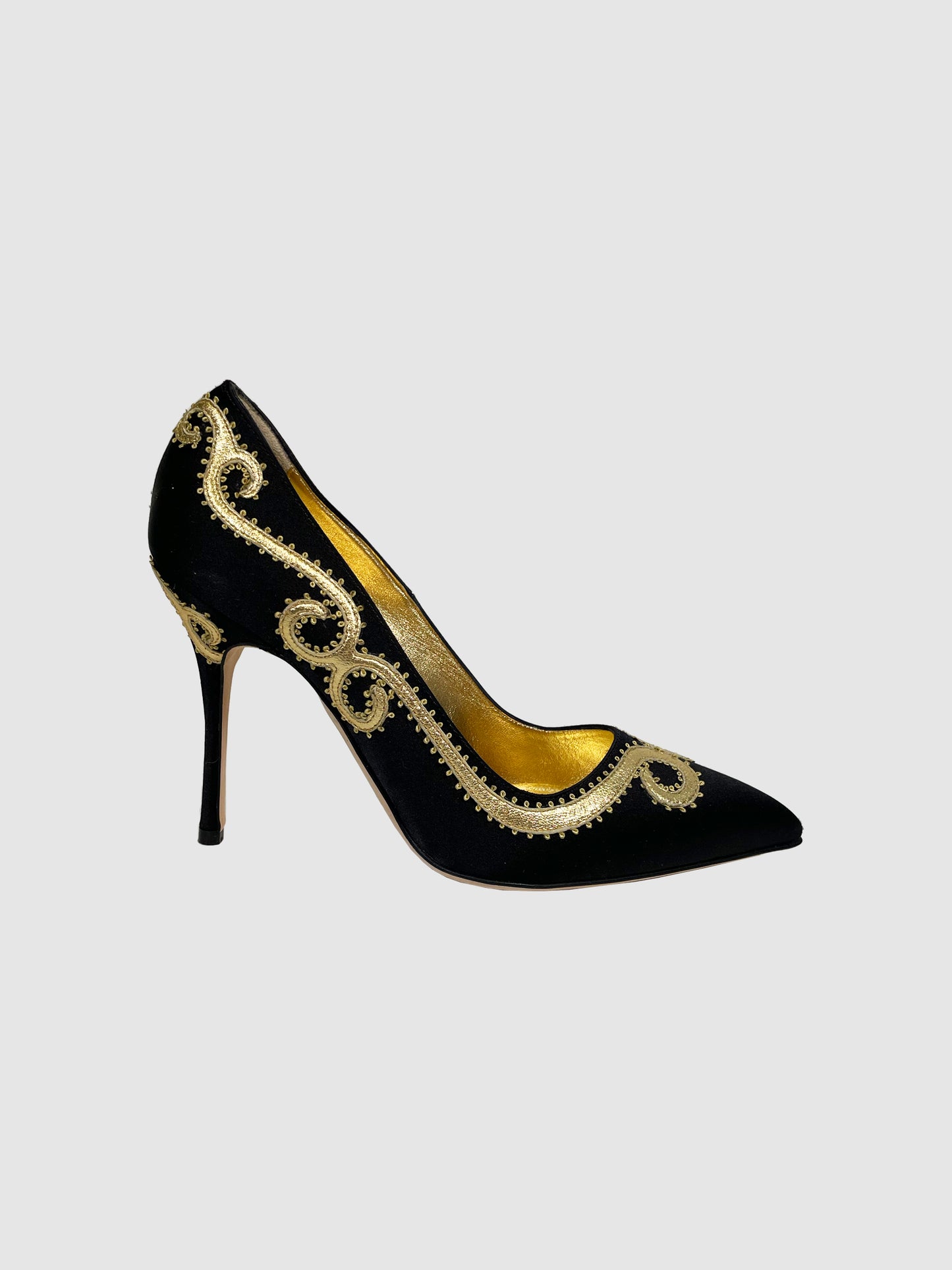 Manolo Blahnik Satin with Gold Embroidery Pumps - Size 37.5