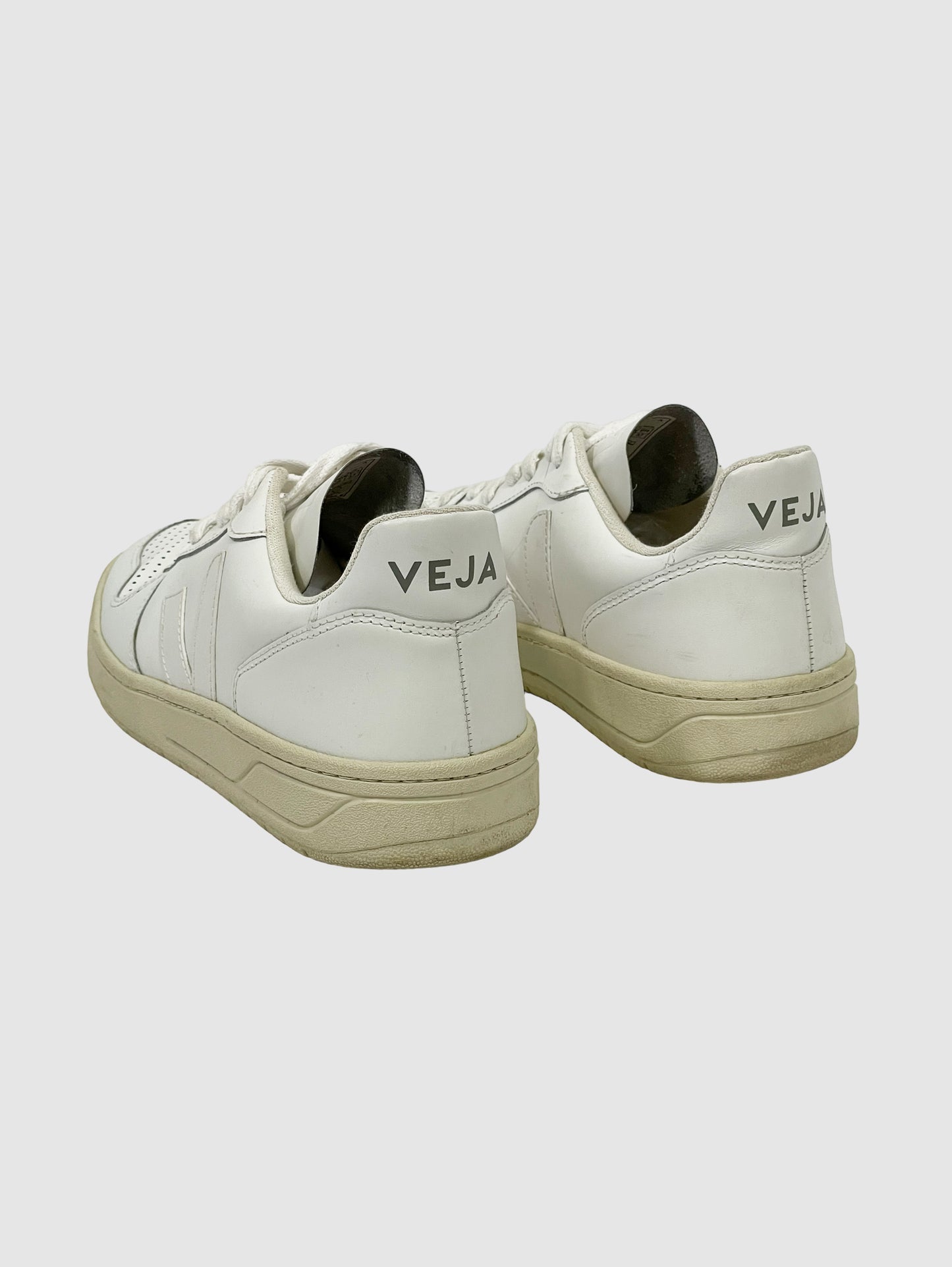 Veja Low Top Sneakers - Size 8