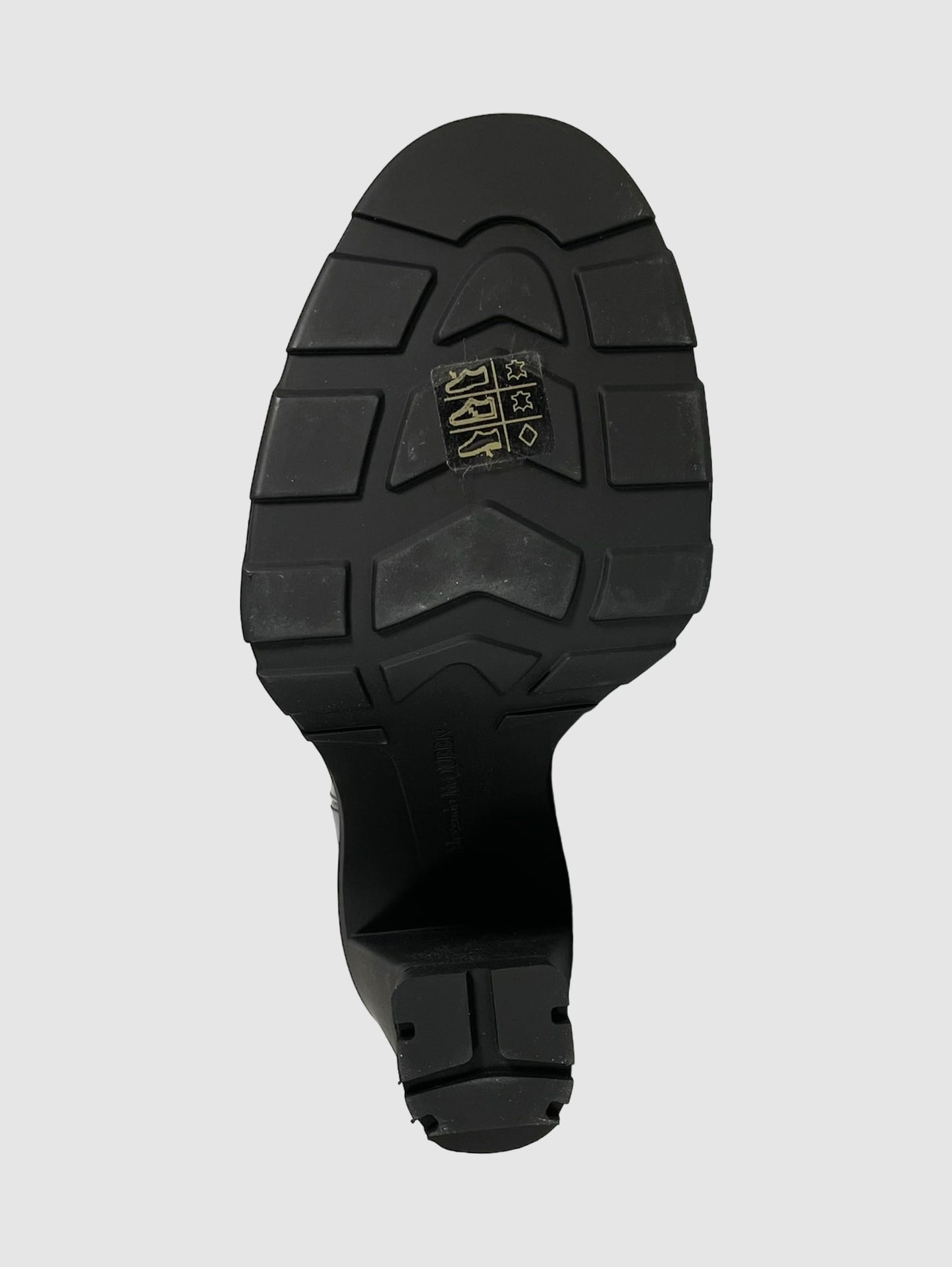 Alexander McQueen Tread Heeled Chelsea Boots - Size 37.5