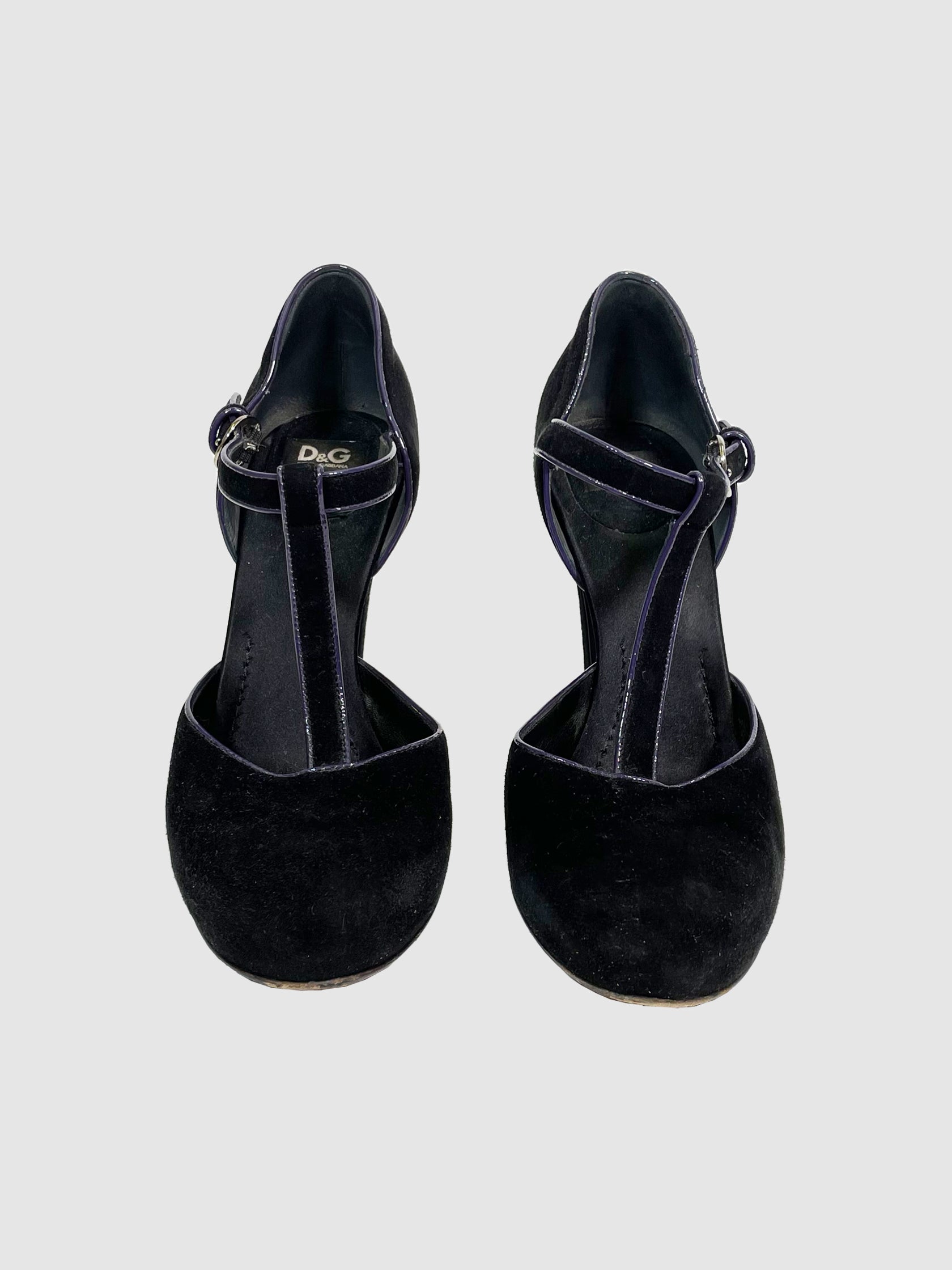 Dolce & Gabbana Suede Pumps - Size 39