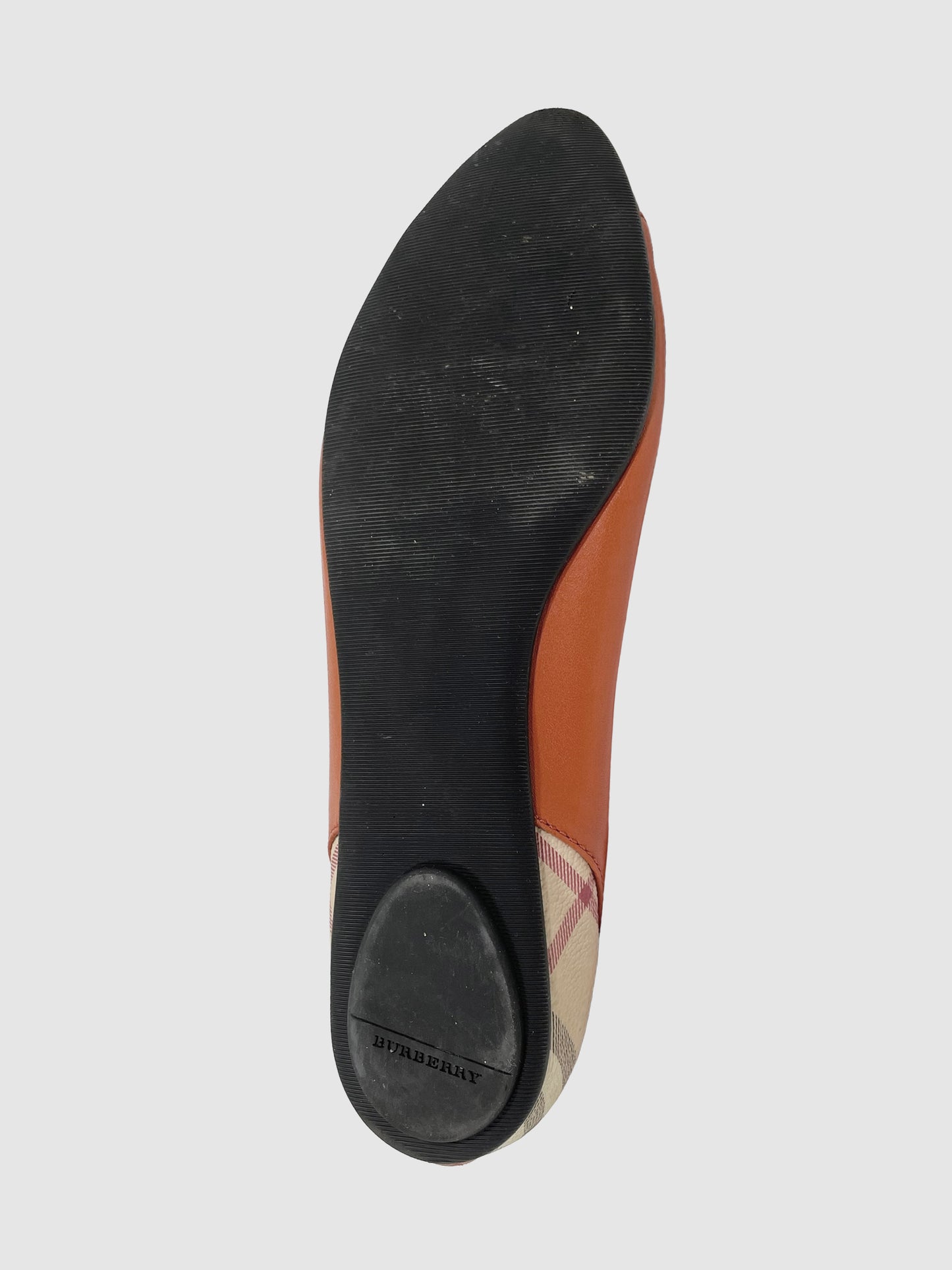 Burberry Leather Flats - Size 39