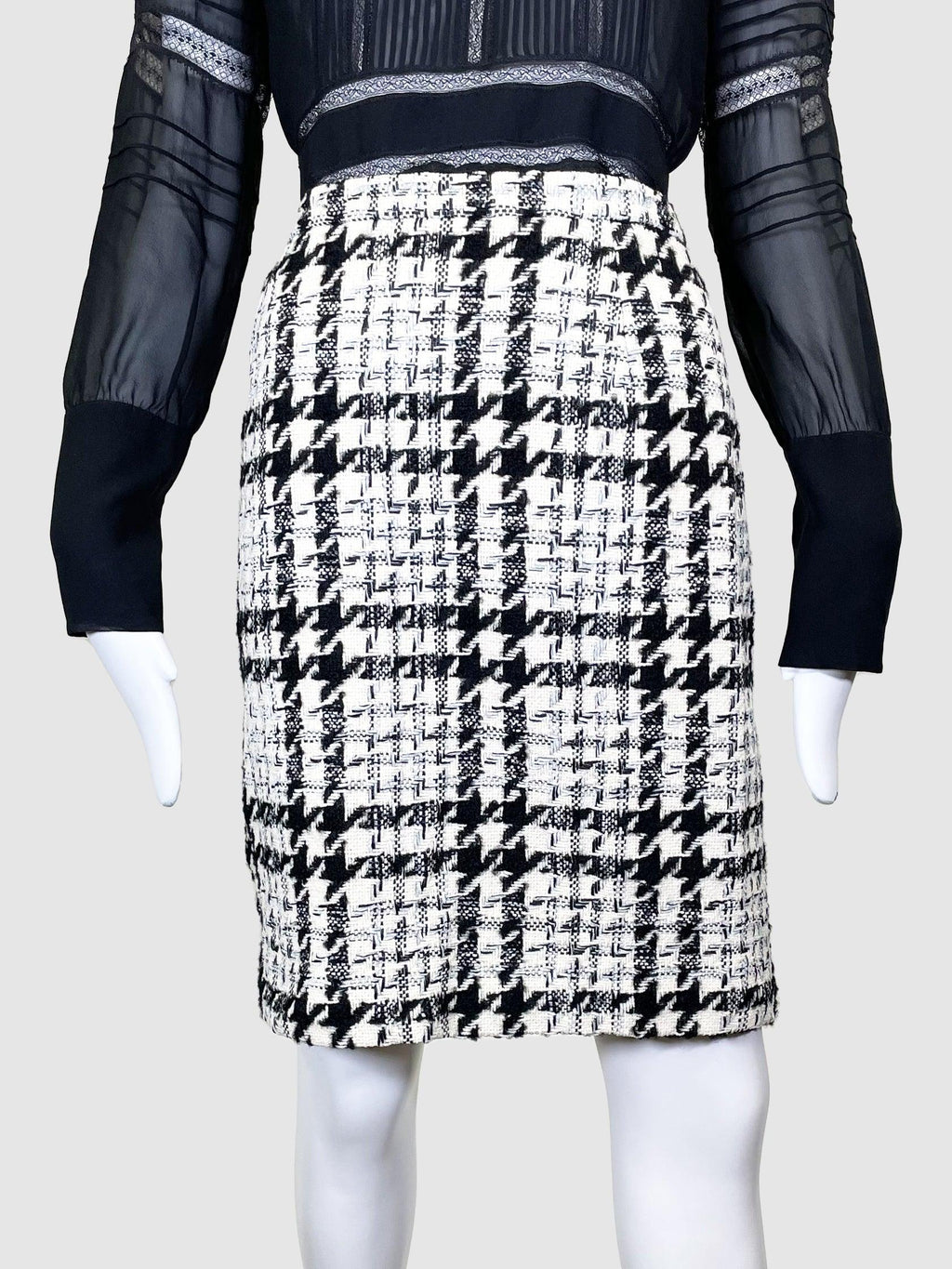 Oscar de la Renta - Size 8 - Second Nature Boutique