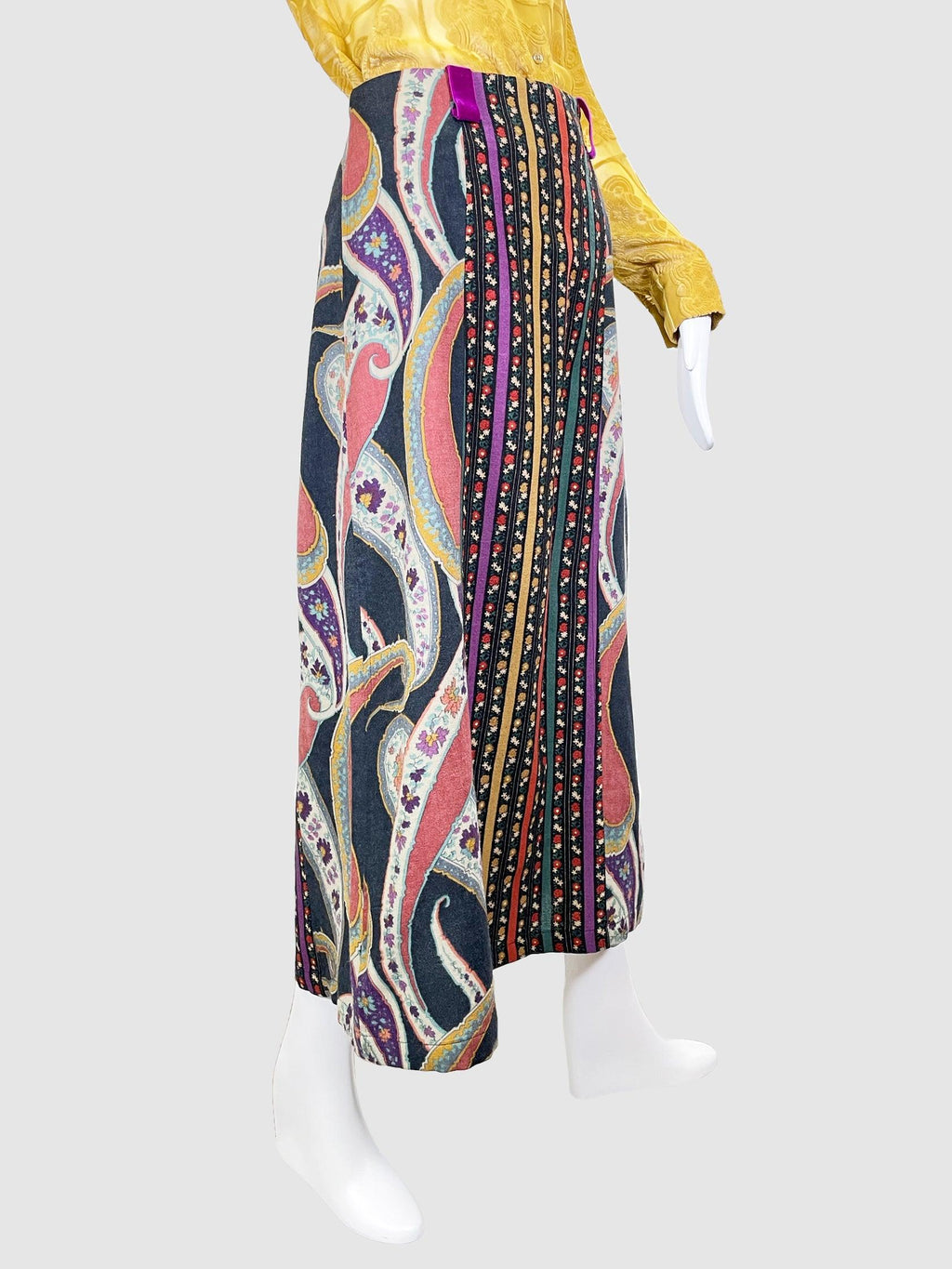 Etro - Size 42 - Second Nature Boutique